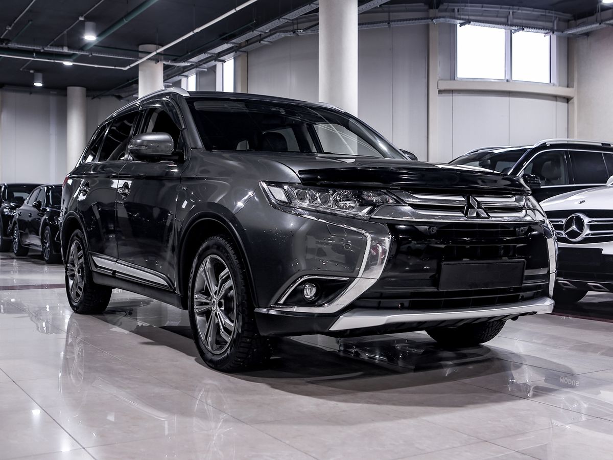 Купить Outlander с пробегом