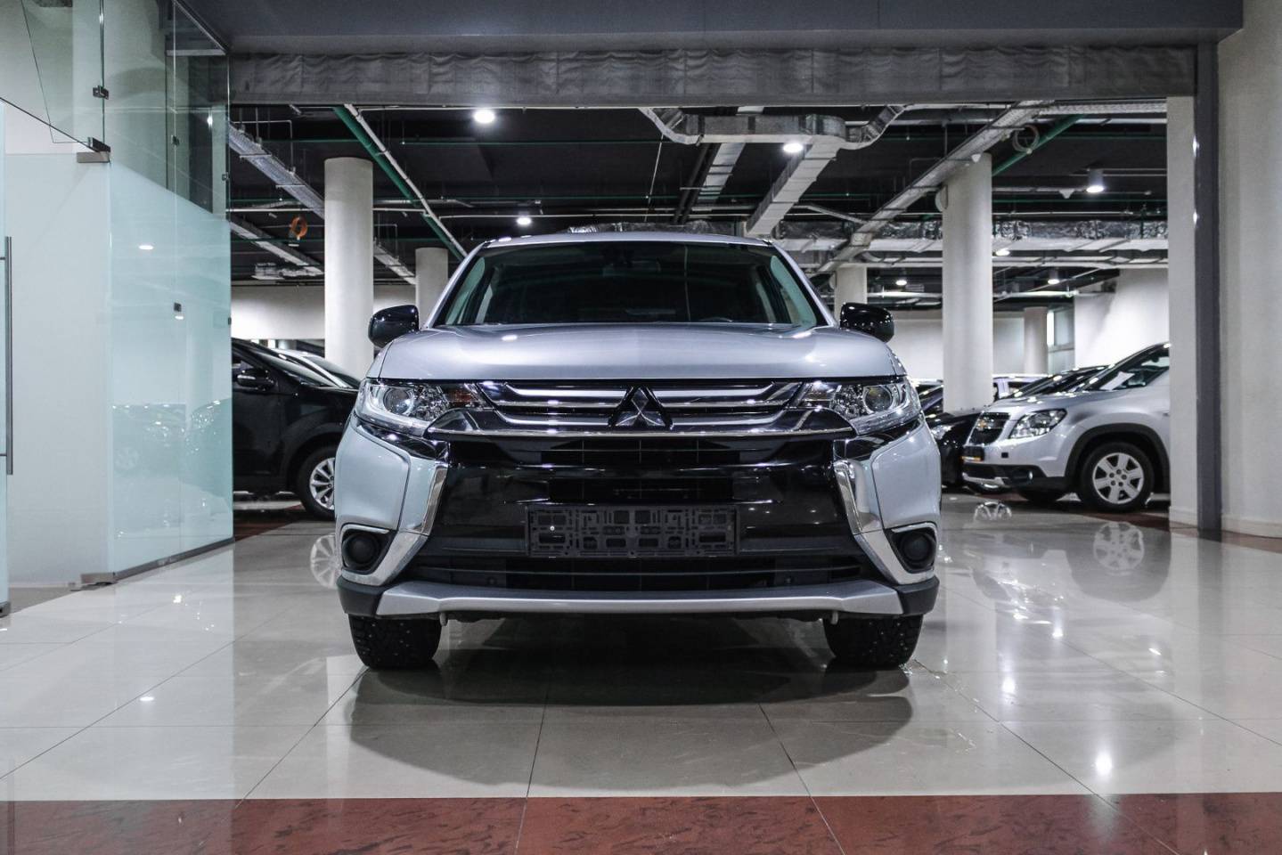 Купить Outlander с пробегом