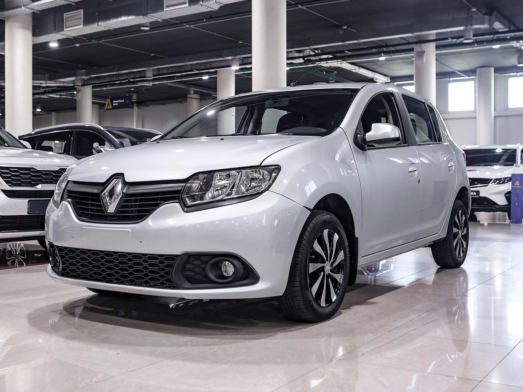 Купить Sandero с пробегом